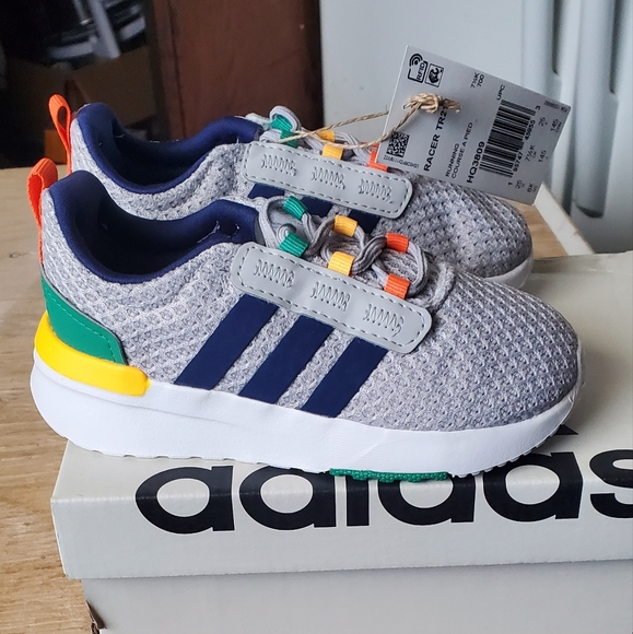 Adidas - Picture 4 of 9